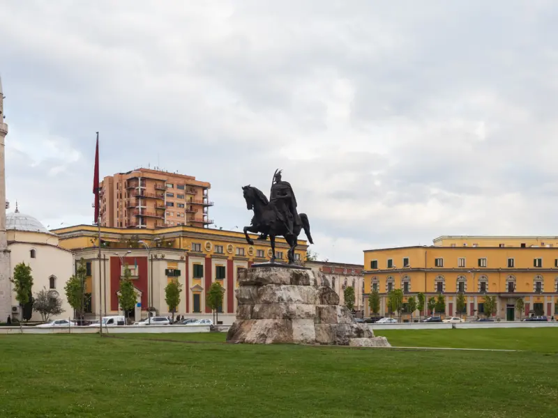Skanderbeg Plaza