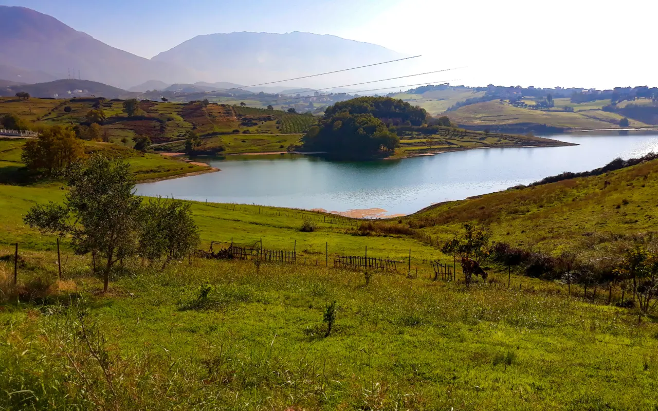 Farka Lake Park