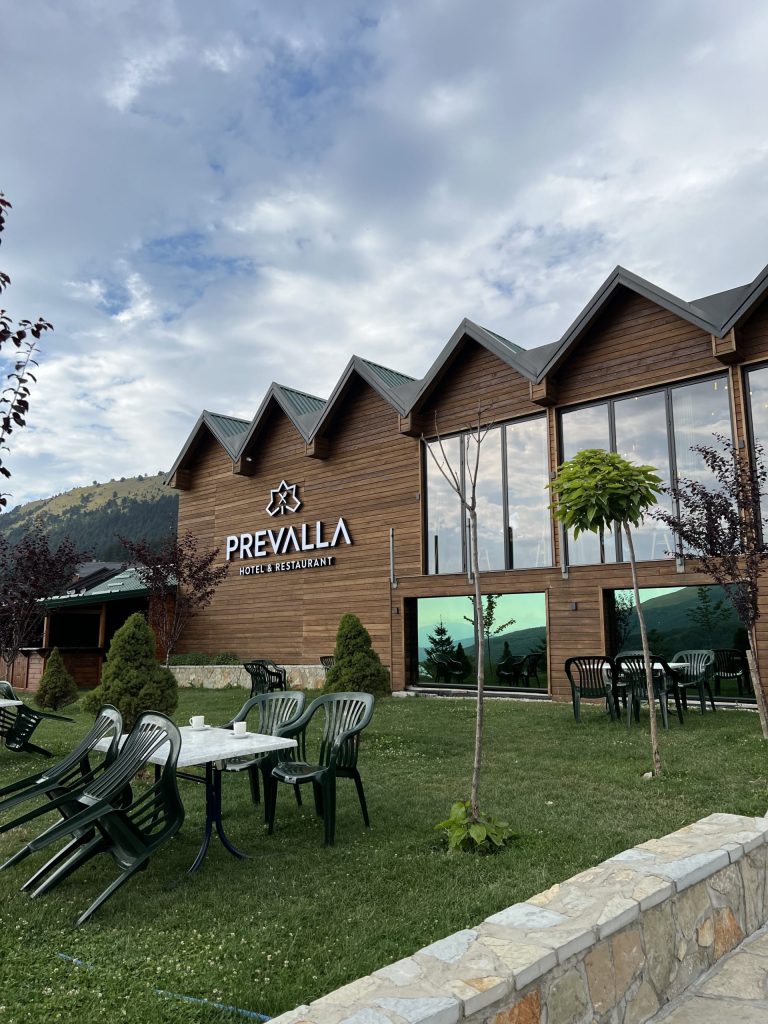 مطعم Hotel & Restaurant Prevalla – بريزرن